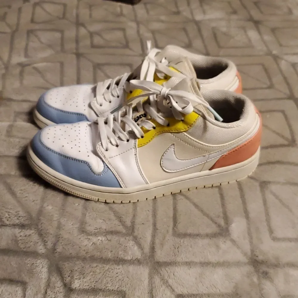Jordan 1 Low To My‎ First Coach | DJ6909-100 | EU 42 US 8.5